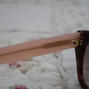 Authentic Prada Tortoise/Pink Oversized Square Sunglasses Prada | Accessories | Authentic Prada Tortoisepink Oversized  main image 4